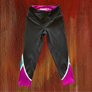 VSX Women’s Performance Cropped Leggings